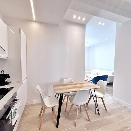 Ref 122 - Coeur De - 3 * Nice